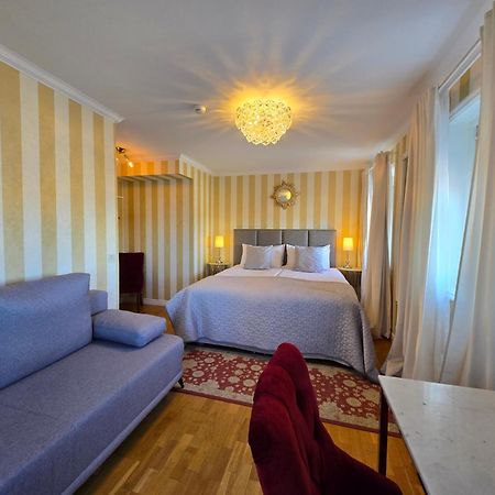 Vaenerport Lakefront Hotell Mariestad Exterior foto